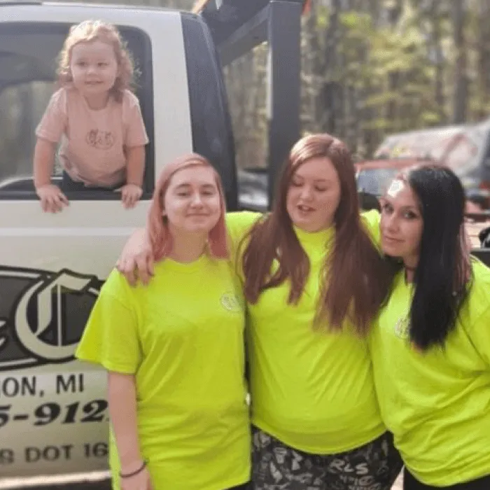 Family-owned towing service helping stranded motorist